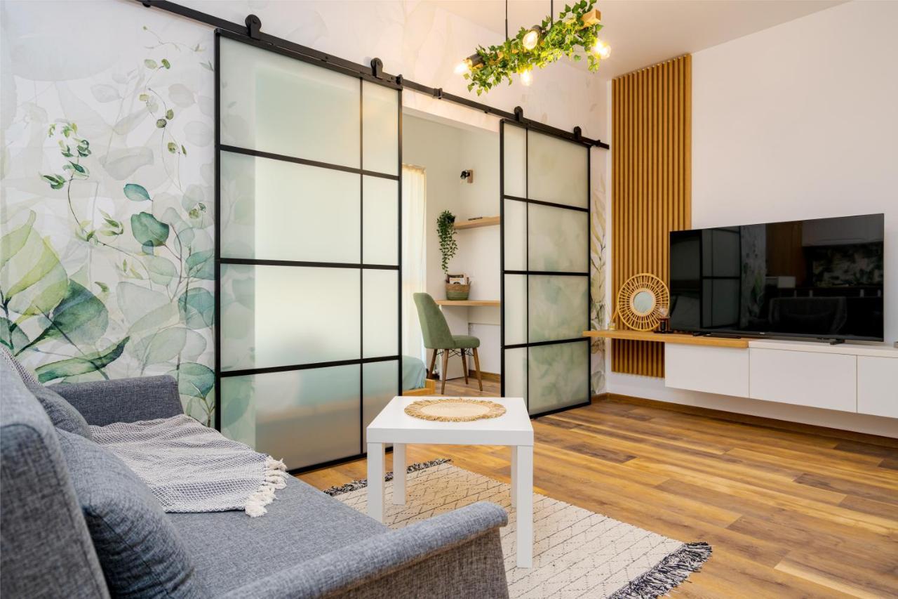 Botanic Nest Panoramic Studio Bucharest Exterior photo