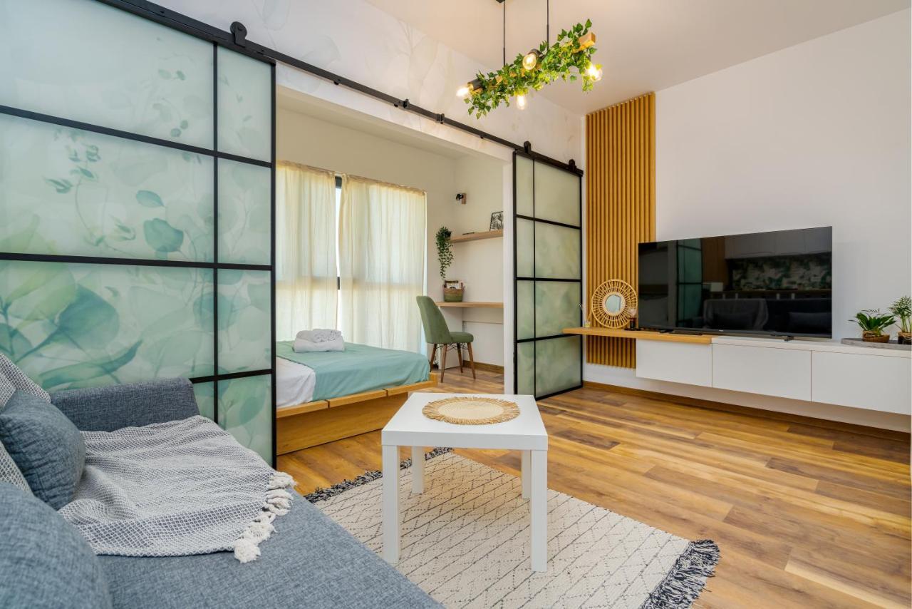 Botanic Nest Panoramic Studio Bucharest Exterior photo